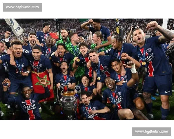 弟媳泪洒世俱杯!2-0 击退欧冠亚军,胜利献给米兰球迷 弟媳泪洒世俱杯!2-0 击退欧冠亚军,胜利献给米兰球迷