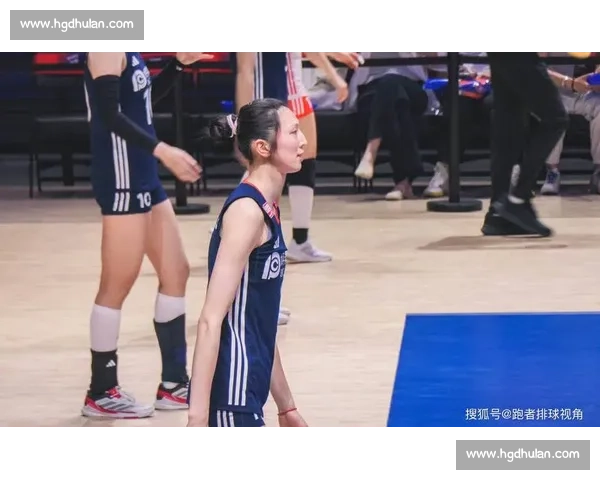 女排香港站:吴梦洁董禹含强势崛起 主攻线迎新变革 女排香港站:吴梦洁董禹含强势崛起 主攻线迎新变革